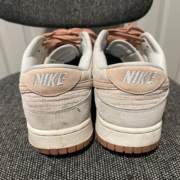 Nike Dunks Low “Fossil Rose” - Picture 4 of 4